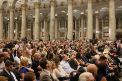 ALBTVUSA-MER-PJESE-DHE-PASQYRON-TE-GJITHA-VEPRIMTARITE-QE-DO-TE-ZHVILLOJE-VATIKANI-ME-RASTIN-E-SHENJTERIMIT-TE-NENE-TEREZES.KONCERTI-KUSHTUA