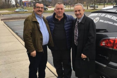 Artisti-i-vertet-ne-cdo-rrethan-e-gjen-shtepine-e-tij.Me-z.Vangjel-Manushi-dhe-Mjeshterin-e-Madh-Aleks-Xhelili.